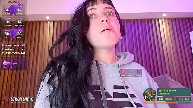 Lucy_Smith2 from StripChat