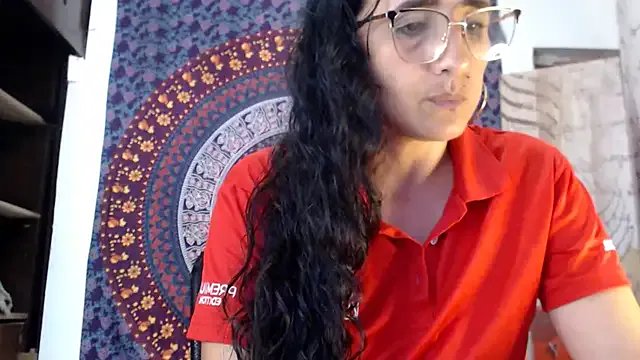 Lucyy_Naugthy from StripChat