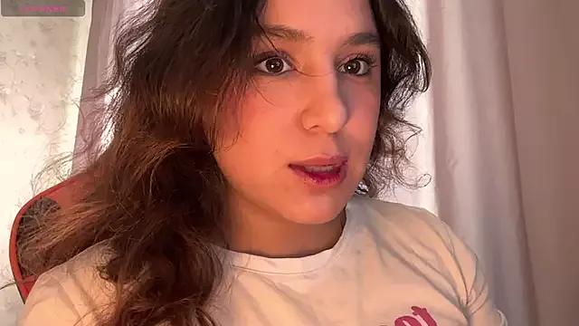 Luisaa_rosee from StripChat