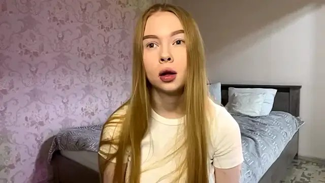 LumiSun from StripChat