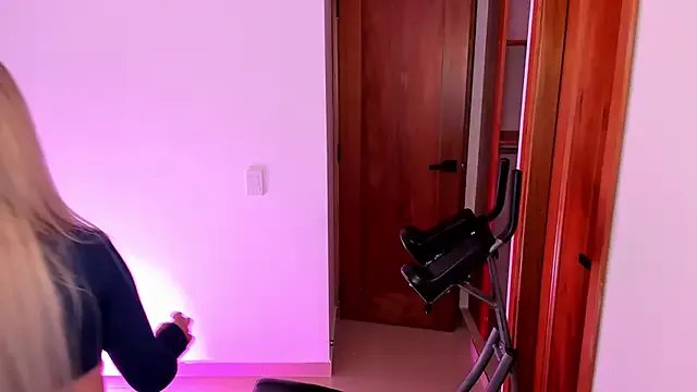 Luna_Marquez from StripChat