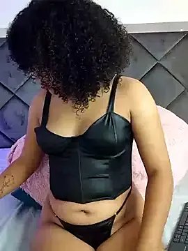 LunaaCurly from StripChat