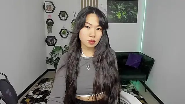 LunaPurrr from StripChat