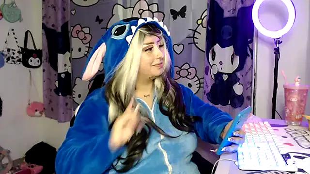 lussyevans24 on StripChat 