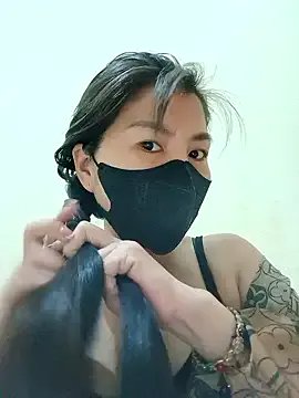 Lyly-68688 from StripChat