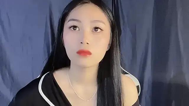 Lyly4757 from StripChat