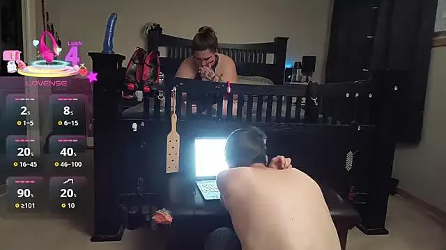 Naked Room MacabreCouple 