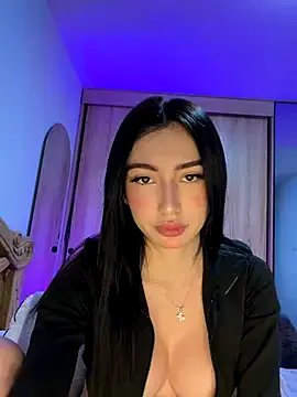 Maddy_Jones from StripChat