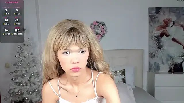 MadonnaRossi from StripChat