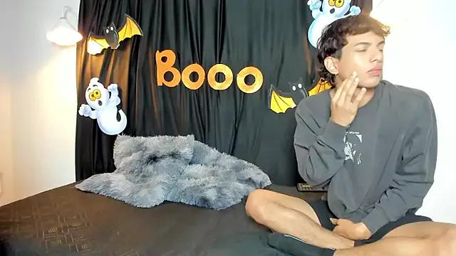 Naked Room maicol_cum23 