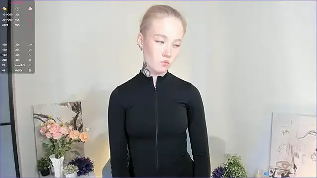 MaireLanda from StripChat