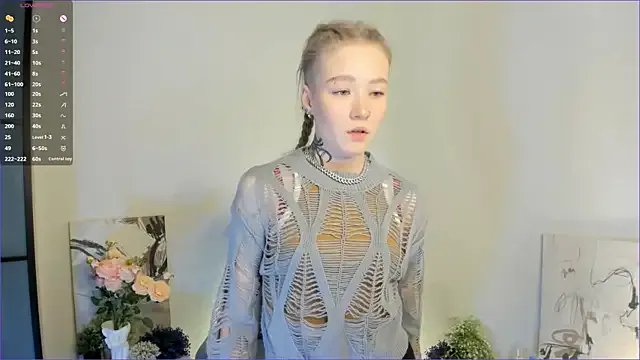 MaireLanda from StripChat