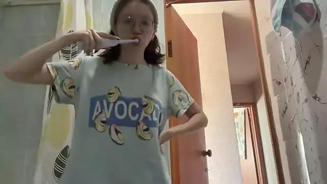 MargarettNewbie from StripChat is Freechat