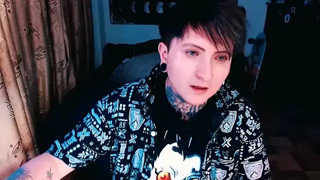 Marieblueeyes from StripChat