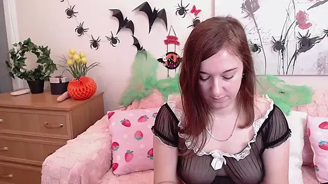 MarthaSimons from StripChat