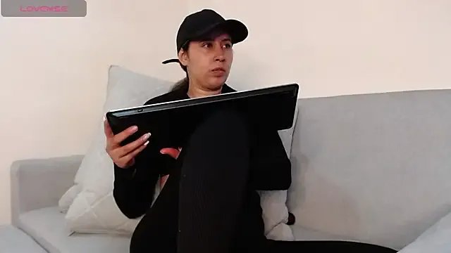 marthina_thompsson from StripChat