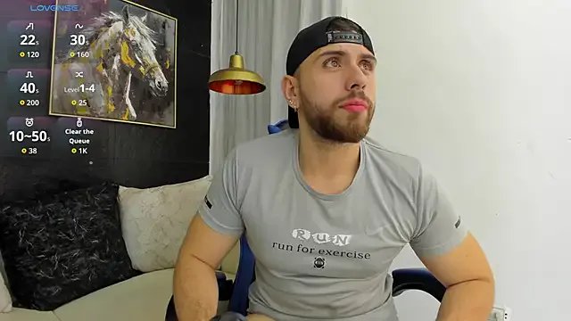 Maximo_Wolff from StripChat