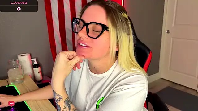 MAXXXTV from StripChat