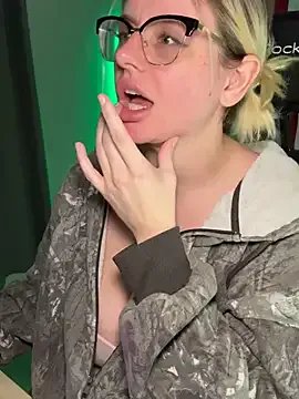 MAXXXTV from StripChat