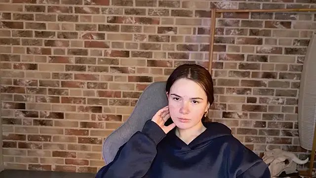 May_Bloom from StripChat