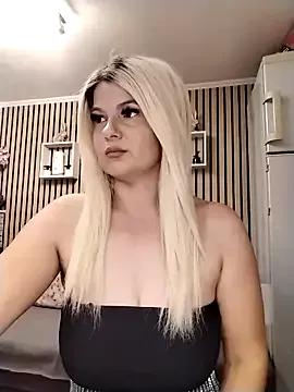 Mayaaaaaa_ from StripChat