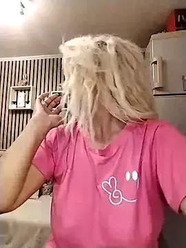 Mayaaaaaa_ from StripChat