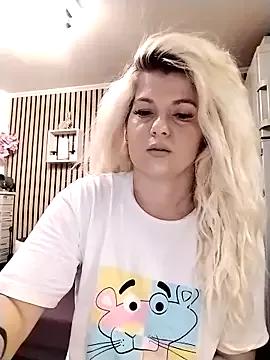 Mayaaaaaa_ from StripChat