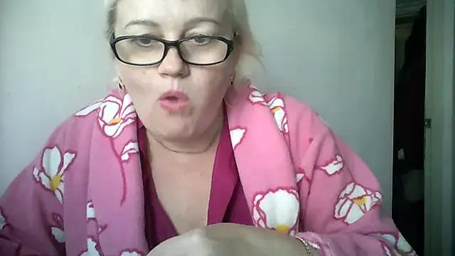 Mayya4321 from StripChat