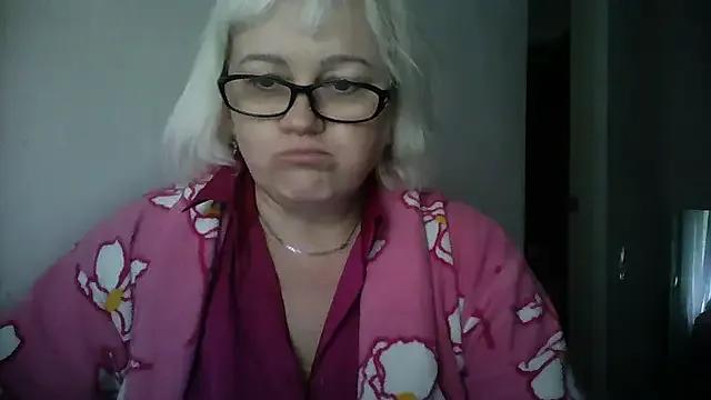 Mayya4321 from StripChat