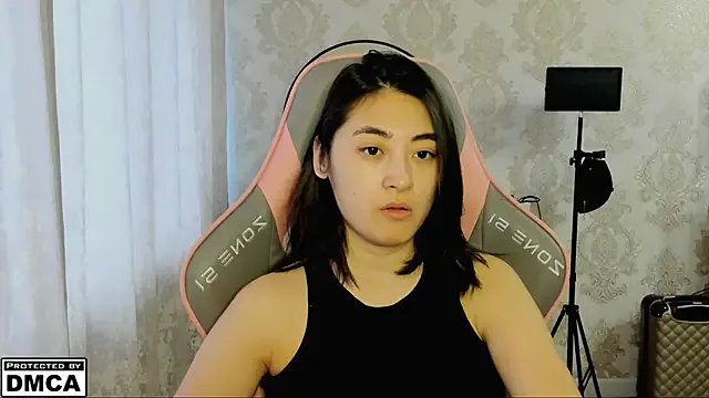 MeilideQian1 from StripChat