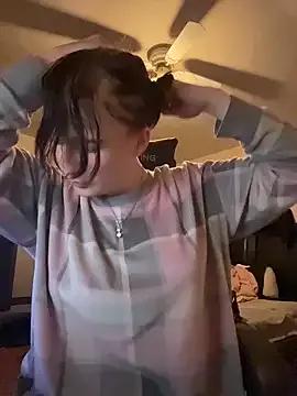 MelanieAutumn from StripChat is Freechat