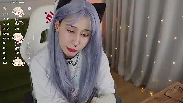 meomeee from StripChat