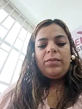 Mia-Glow from StripChat