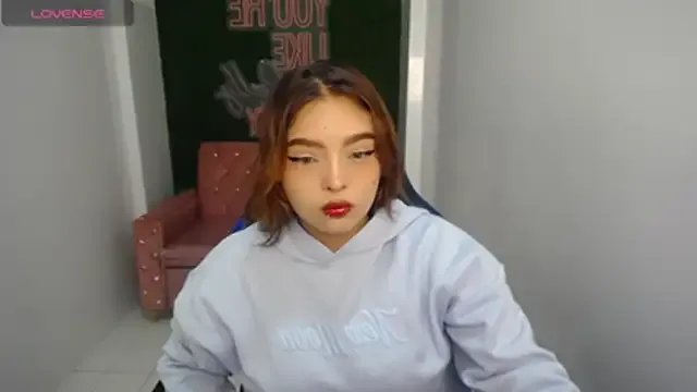 mia_foster_t from StripChat