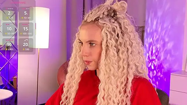 mia_silkk from StripChat