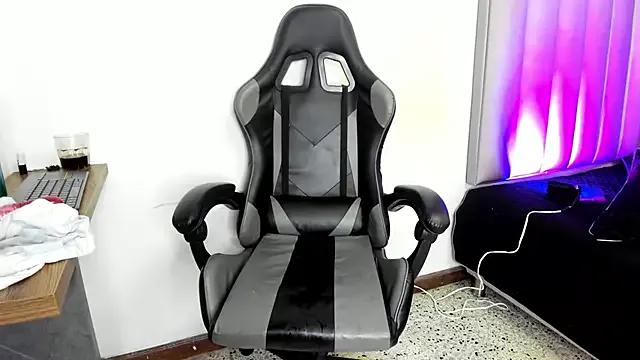 Miaa_Rosse from StripChat