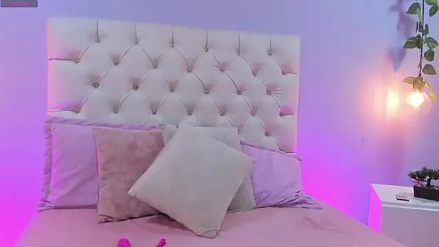 Miaa_Taylor_ from StripChat