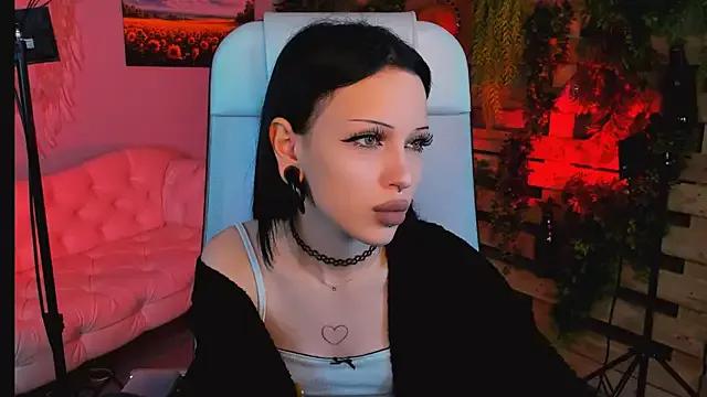 MiaCain from StripChat is Freechat