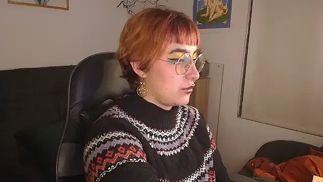 Miacatsito3 from StripChat