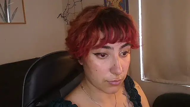 Miacatsito3 from StripChat