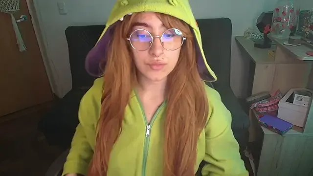 Miacatsito3 from StripChat