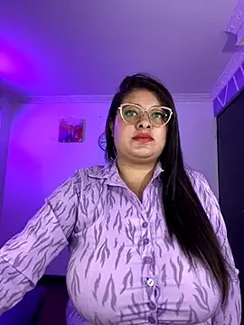 MiiaaJoness on StripChat 