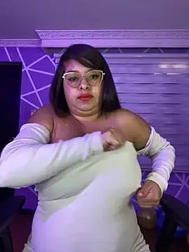 MiiaaJoness on StripChat 