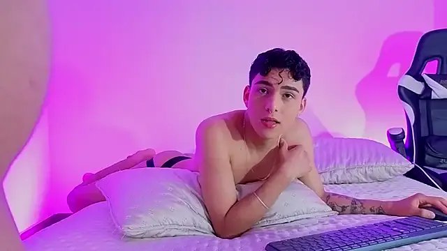 Mike_Benelli from StripChat