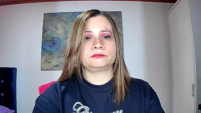 milagros_latina75 from StripChat is Freechat