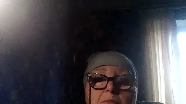 Milaniya606 from StripChat