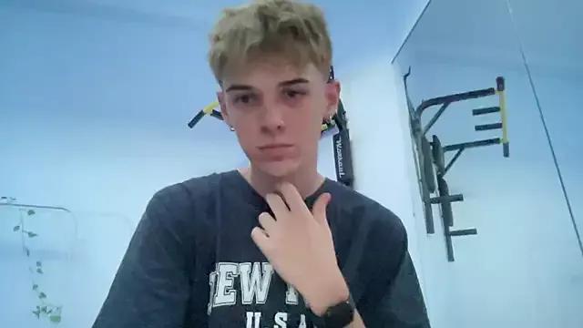 Milk_Guy from StripChat is Freechat