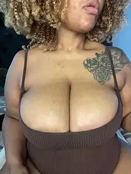 MILL204 on StripChat 