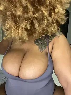 MILL204 on StripChat 