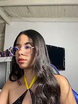 Milleradhara24 on StripChat 